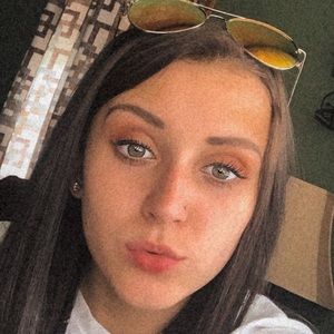 Meet your Posher, Sky